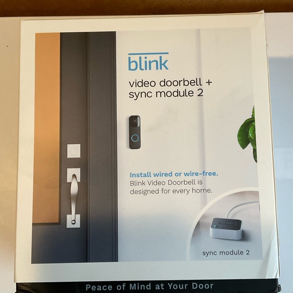 Blink Smart Wifi Video Doorbell Wired/Battery Operated with Sync Module 2 NEW - Picture 1 of 14